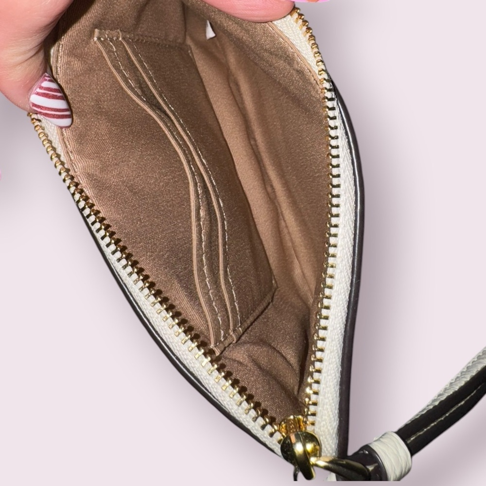 Coach Pebbled Leather Wristlet Zip Pouch Cream Gold Hardware - Picture 7 of 8